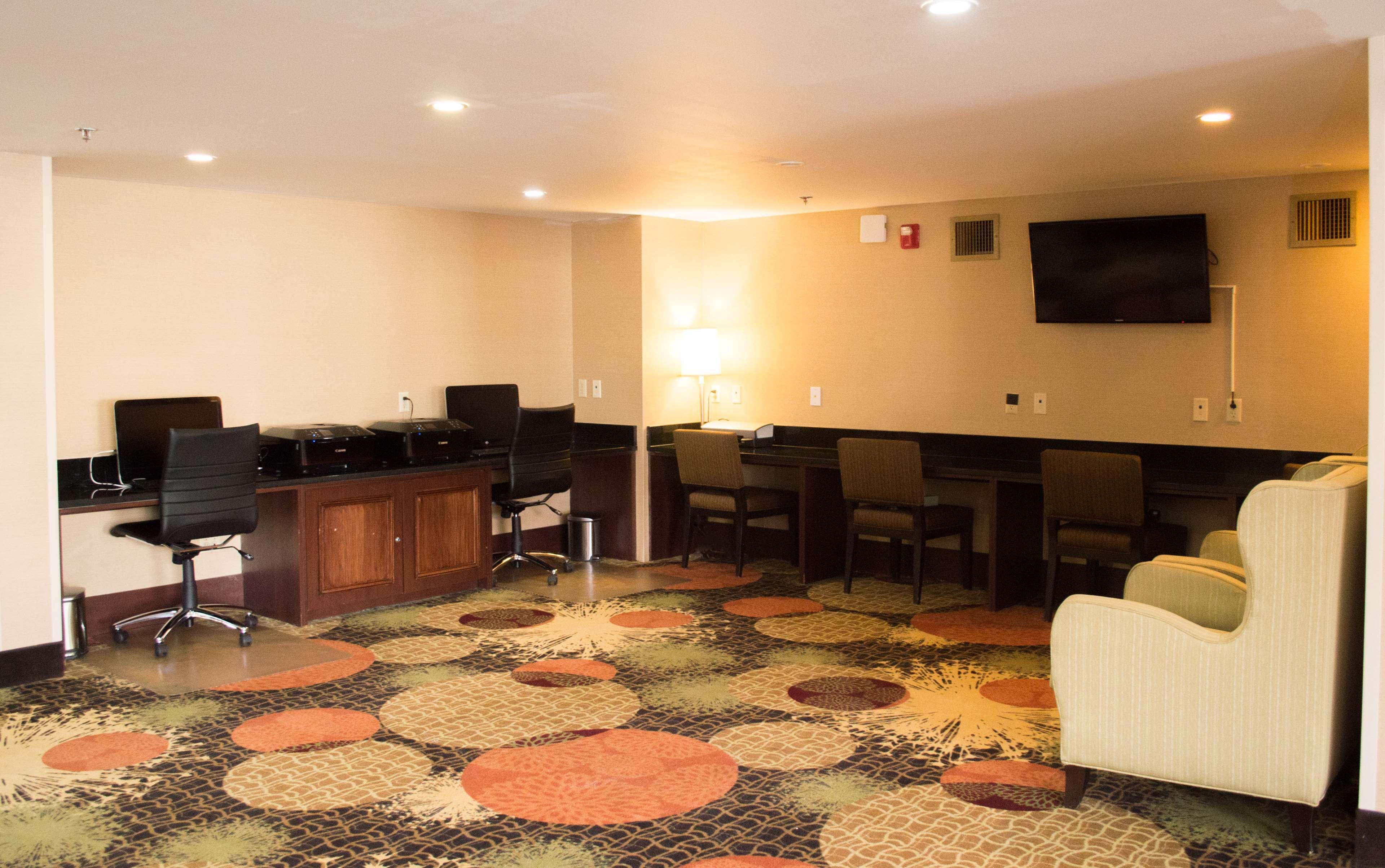 Radisson Hotel Detroit-Farmington Hills Ngoại thất bức ảnh