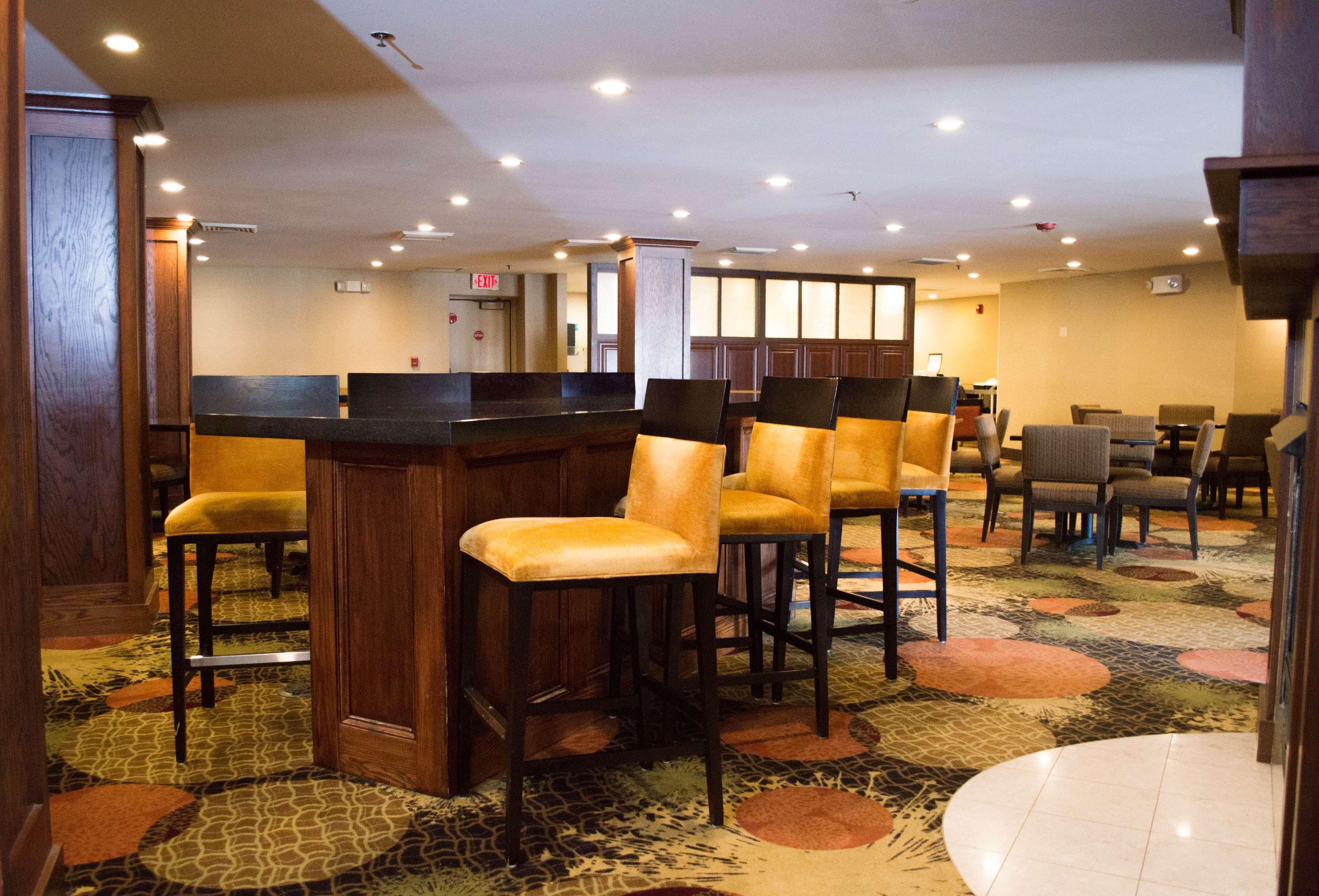 Radisson Hotel Detroit-Farmington Hills Ngoại thất bức ảnh