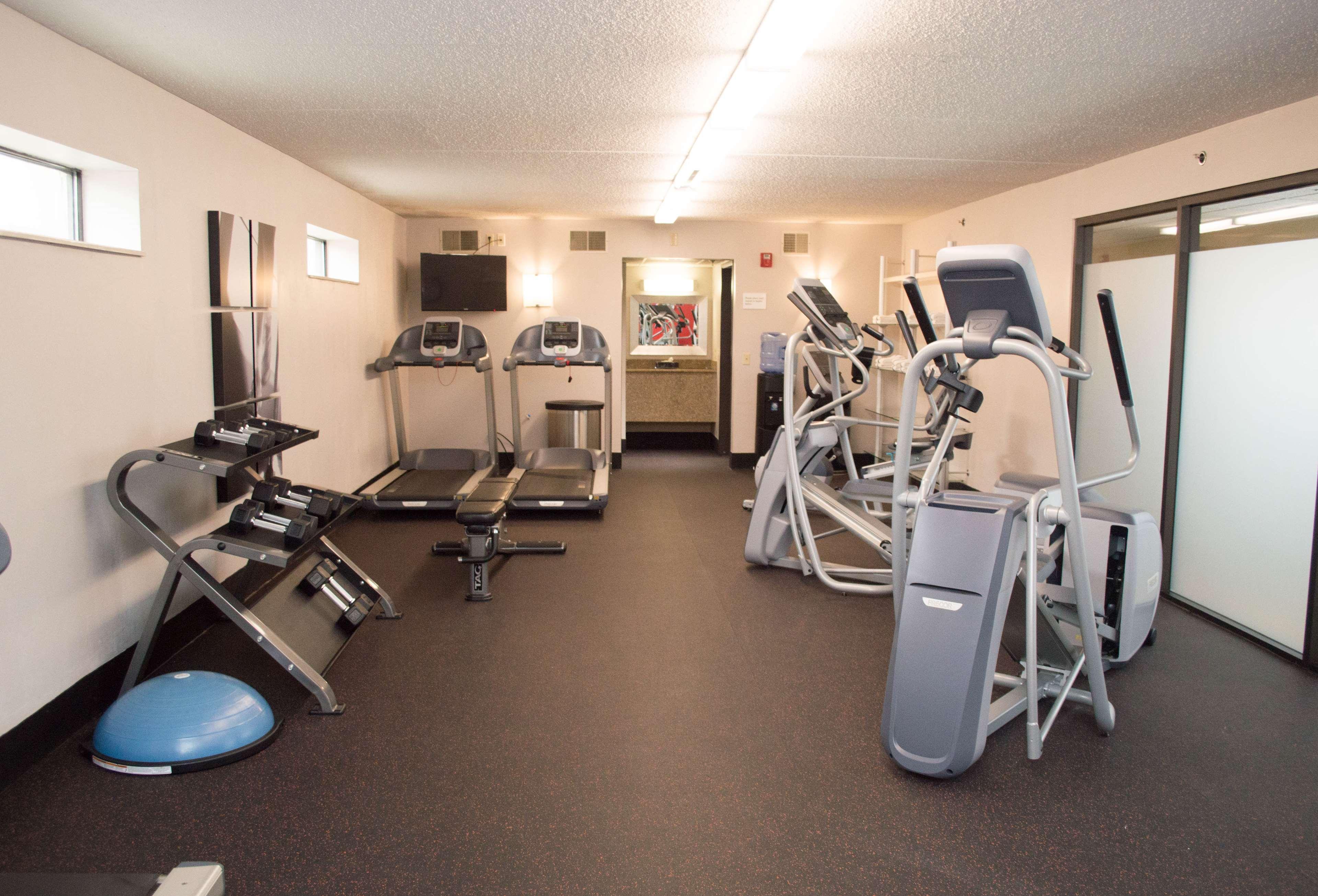 Radisson Hotel Detroit-Farmington Hills Ngoại thất bức ảnh